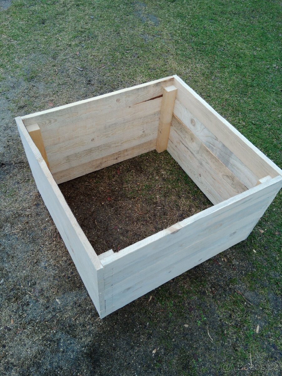 Vyvýšený záhon/truhlík - 4