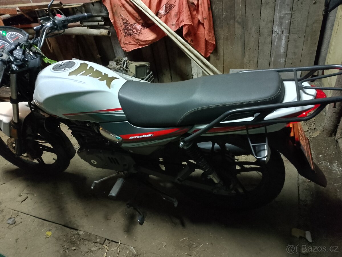 Keeway strike 125 - 4