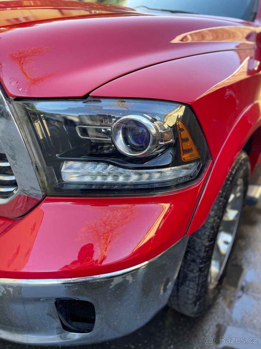 Dodge Ram 1500 - 4