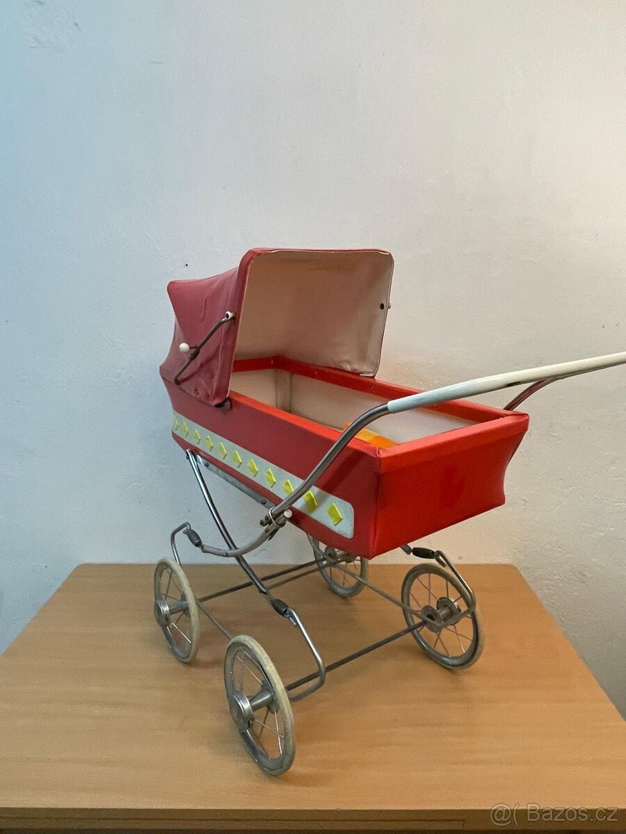 Kočárek pro panenky - 4
