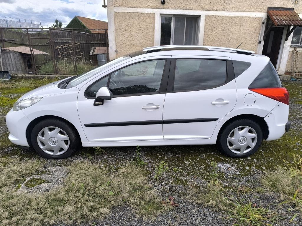 Peugeot 207 SW 1,4i 16v VTI 95 Urban Move - 4