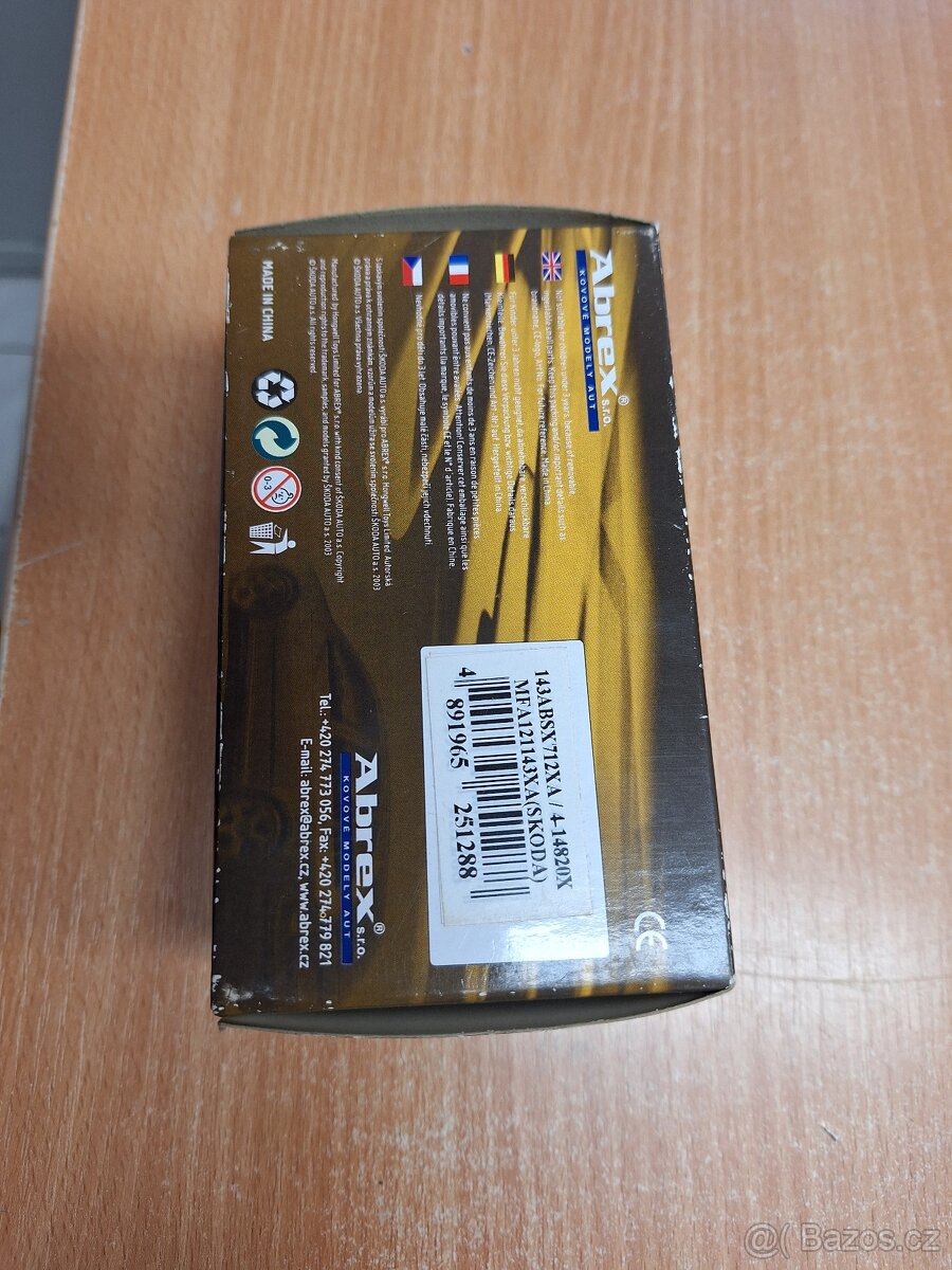 Škoda 120L VB - 1.edice bílé sloupky (Abrex)1:43 - 4