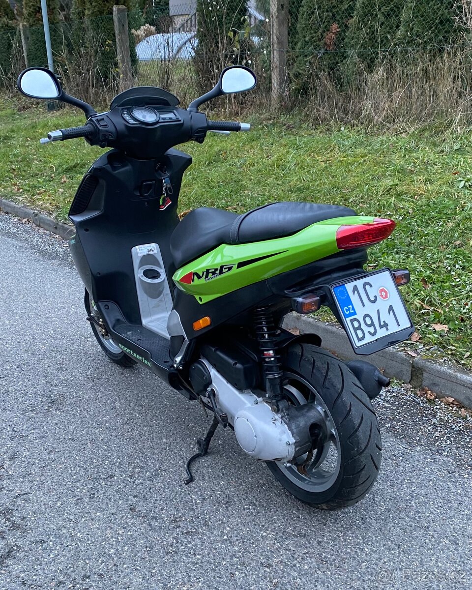 Skútr Piaggio NRG bez řidičáku 25 km/h - 4
