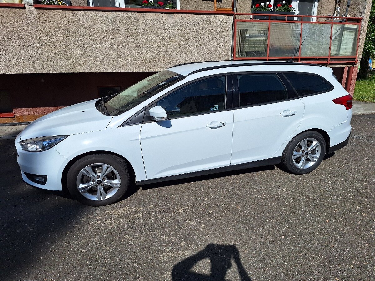 Ford Focus 1.0 EB kombi 92kw - 4