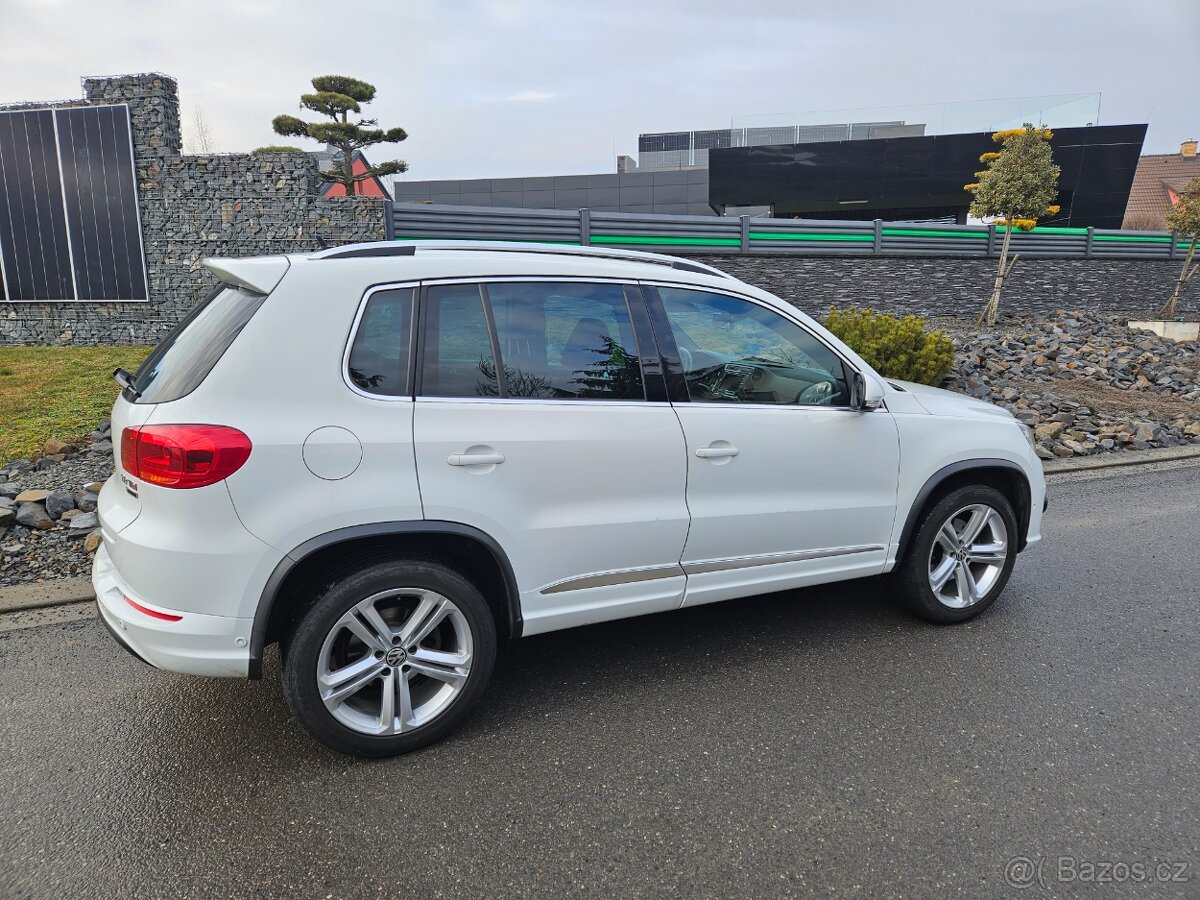 VW Tiguan 2.0TDi R line - 4