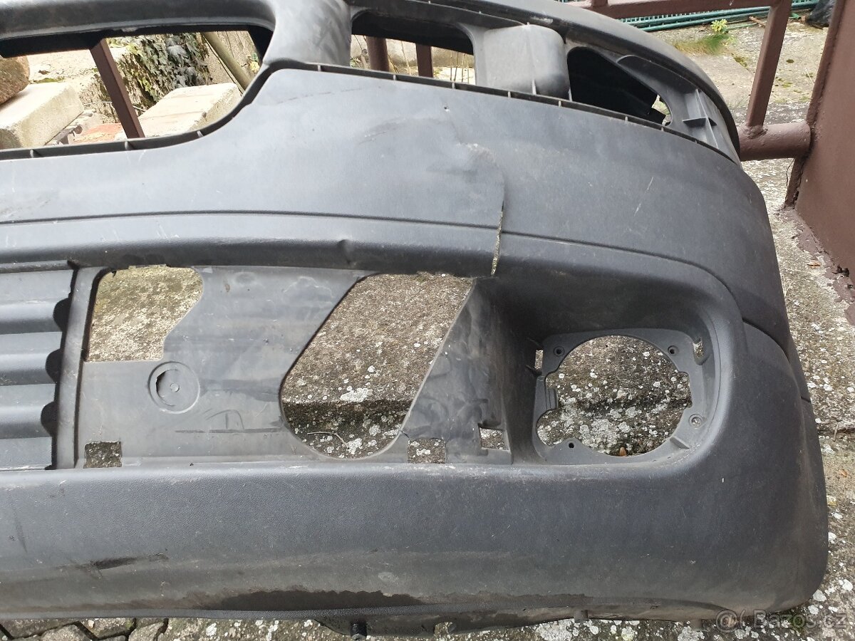 Přední nárazník originál Volkswagen Transportér T5 - 4