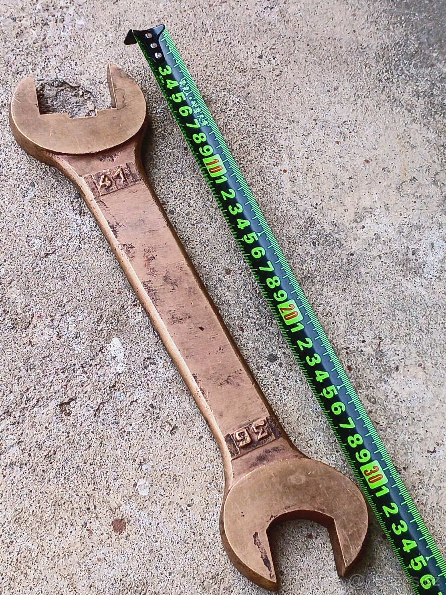 Plochý klíč 36 x 41 bronz - 4