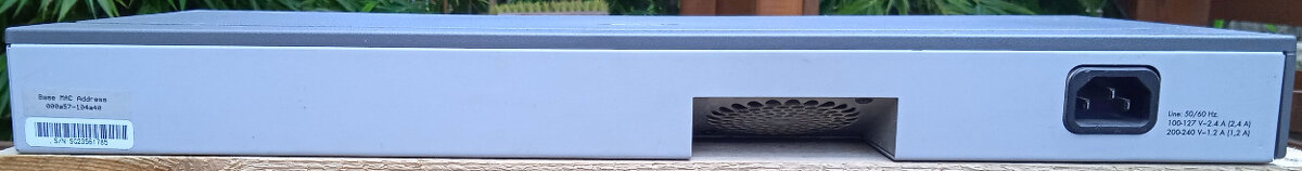 Switch HP 2524 - 4