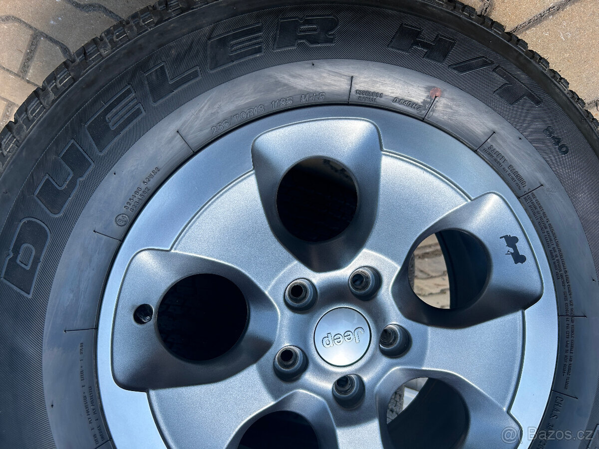 Jeep Wrangler Alu disky 7,5 Jx18, včetně pneu 255/70x18