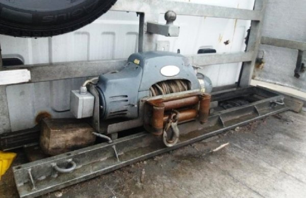 3.5t odtah na 1t/4.85m naviják Ford 2.4D