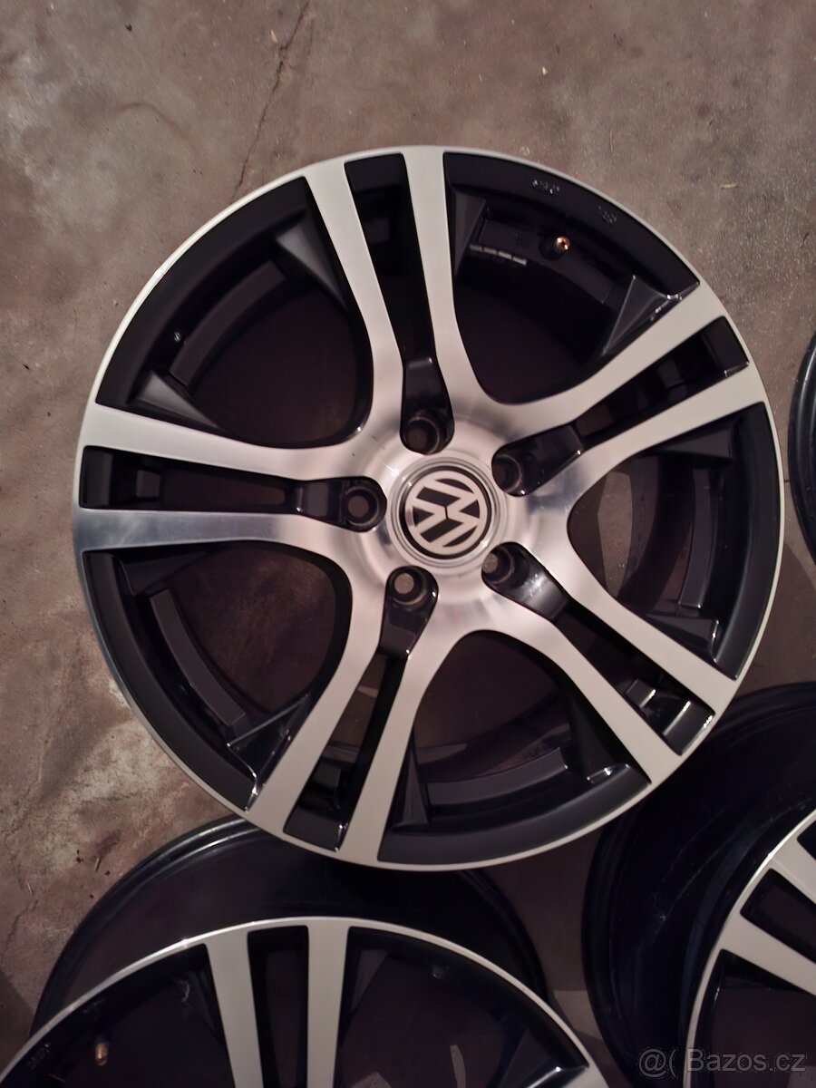 Alu Kola 17" 5x112 Nové pneu Tomket 225/50/17 - 4
