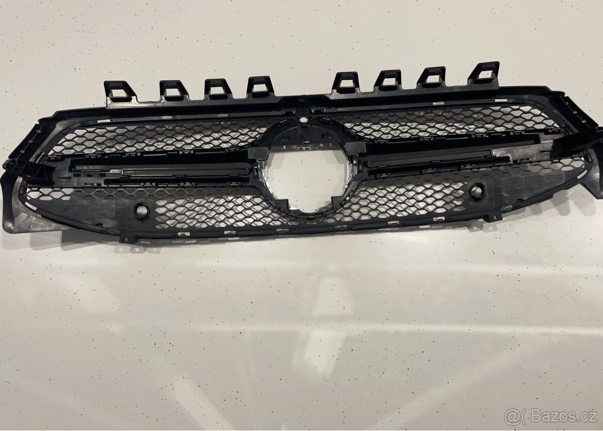 Mercedes Benz CLA maska - 4