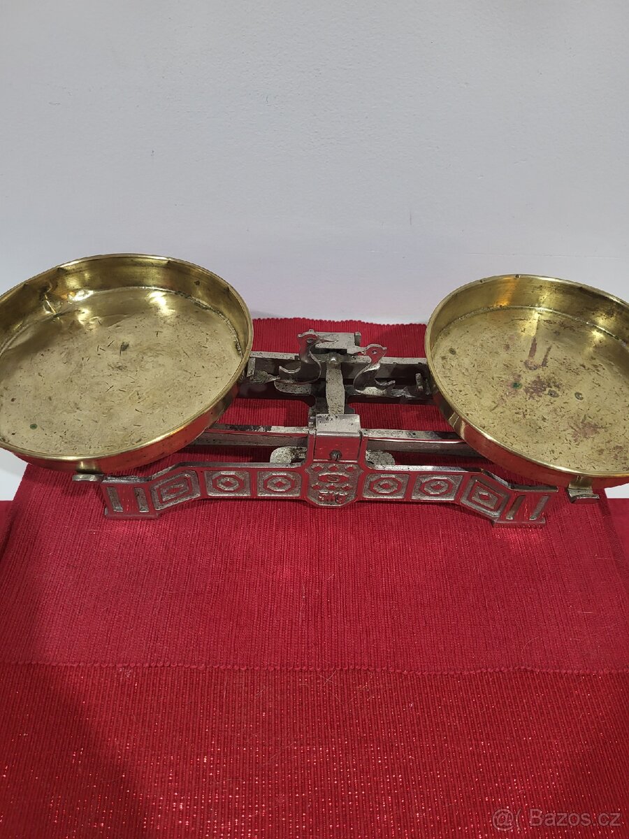 PRVOREPUBLIKOVÉ VÁHY - 4