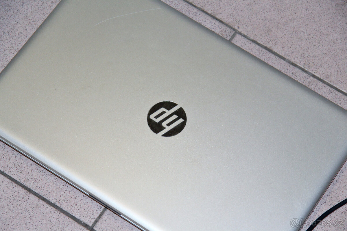 Notebook HP 15-db0040nc (4UG24EA#BCM) zlatý - 4