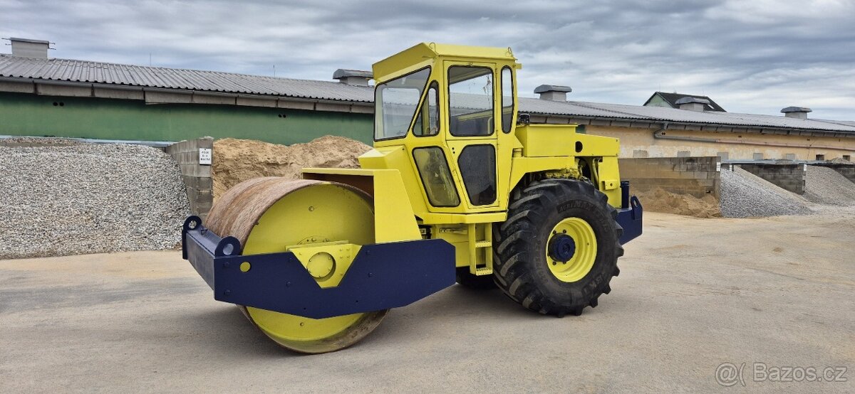 Dynapac CA25 - Vibrační válec - 4