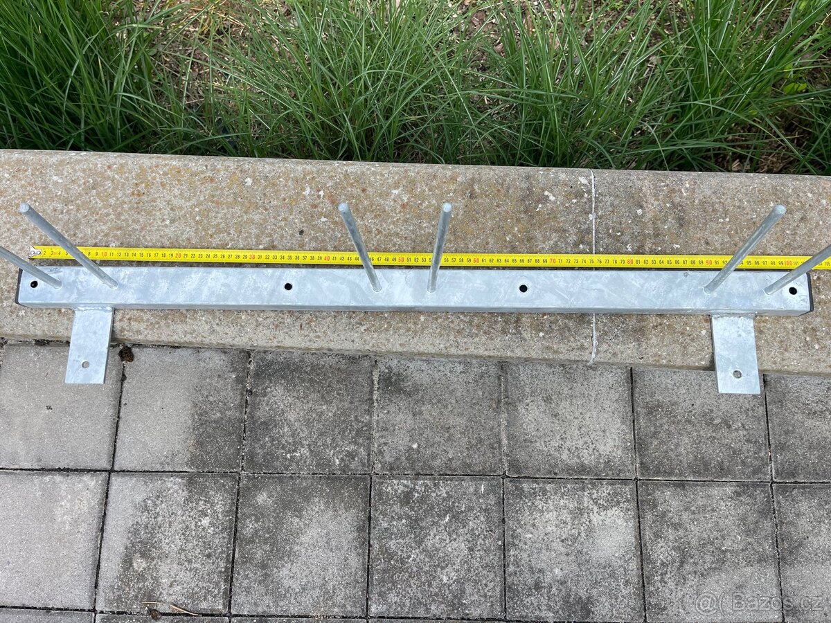 Držák nářadí na stěnu zinkovaný - 4