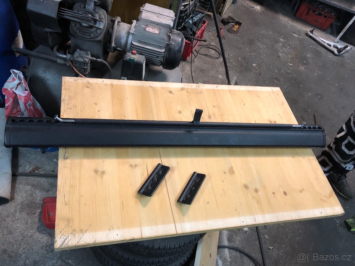 Přepážka do zavazadlového prostoru pro psy - 4