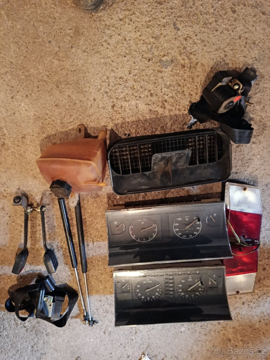 Favorit ,forman 136 L-díly - 4