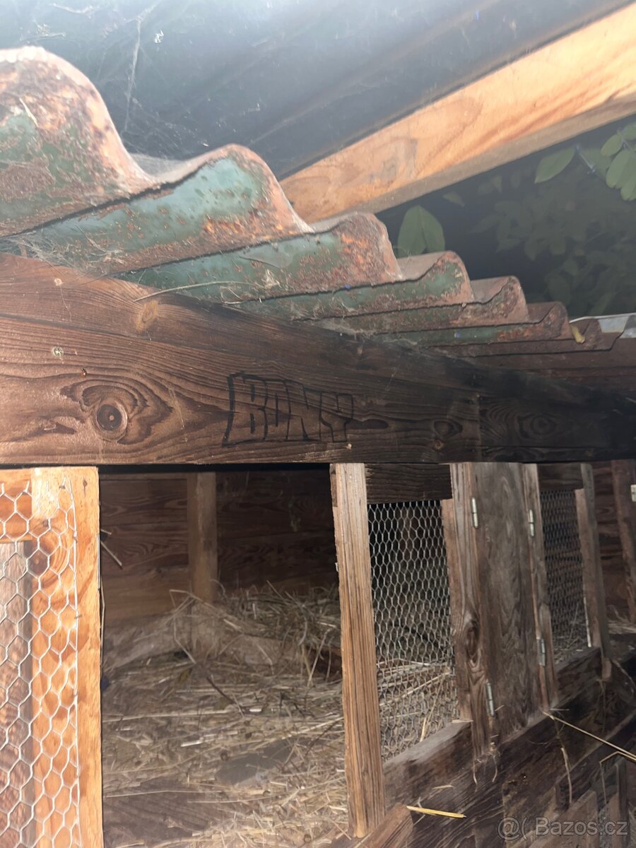 dvoukotcová králikárna - 4