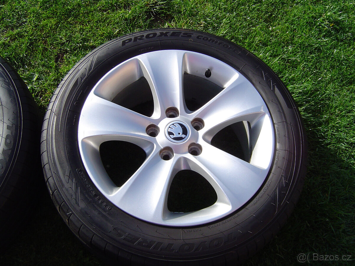4XLETNÍ HLINÍKOVÁ KOLA ŠKODA OCTAVIA III,II 205/55 R16 .TOP - 4
