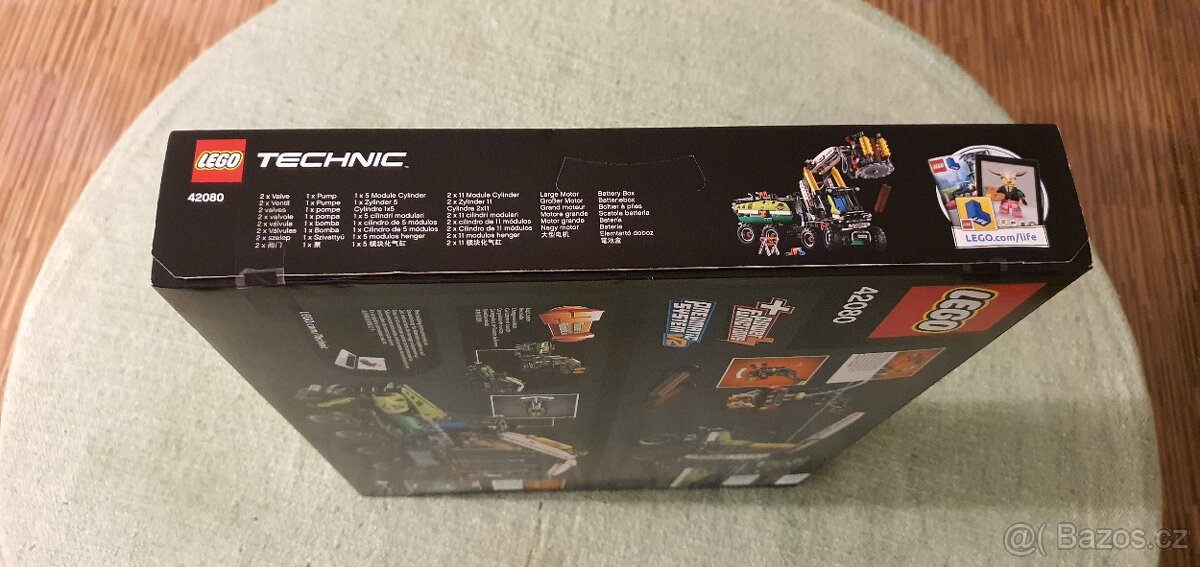 LEGO® Technic 42080 Lesní stroj - 4