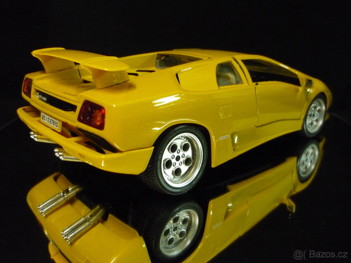 Lamborghini Diablo žluté Bburago 1/18 - 4