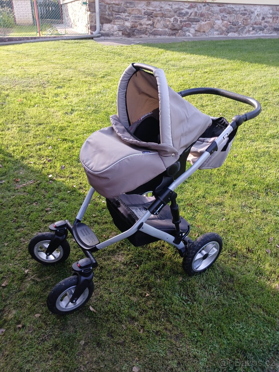 Kombinovaný kočárek. - 4