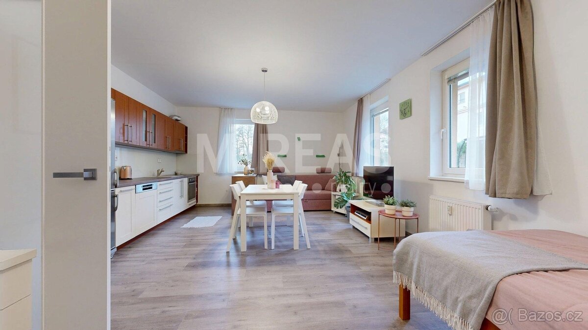 Milovice, prodej bytu 1+1 OV o výměře 42 m2 okr. Nymburk. - 4