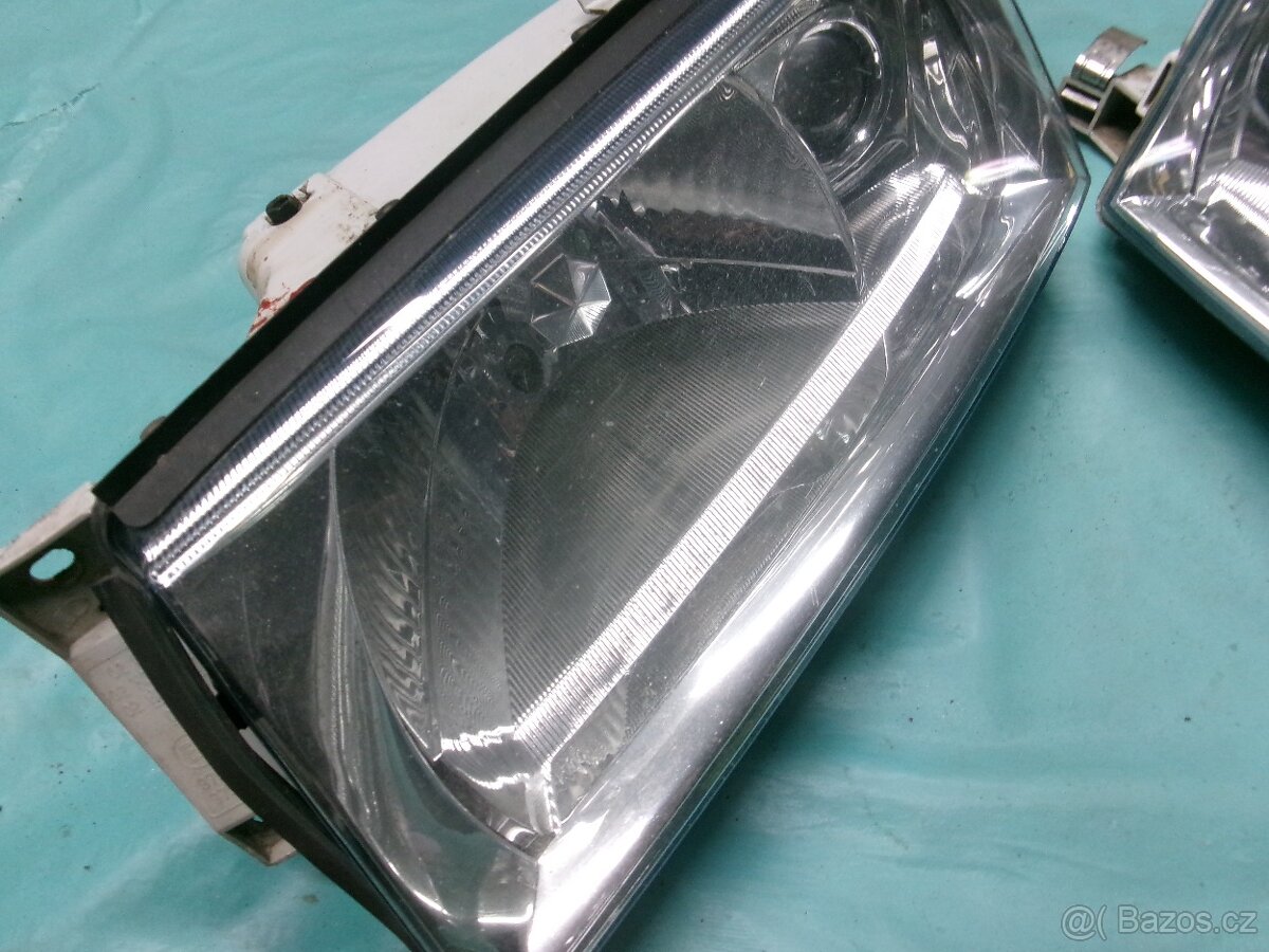 Octavia 1 přední světlo s mlhovkou , originál díl - 4