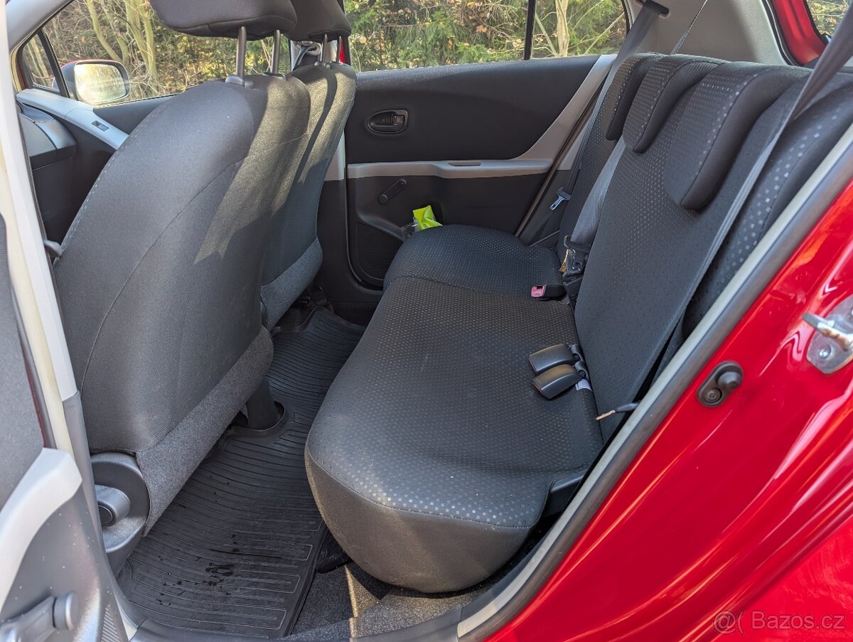 Toyota Yaris - 4
