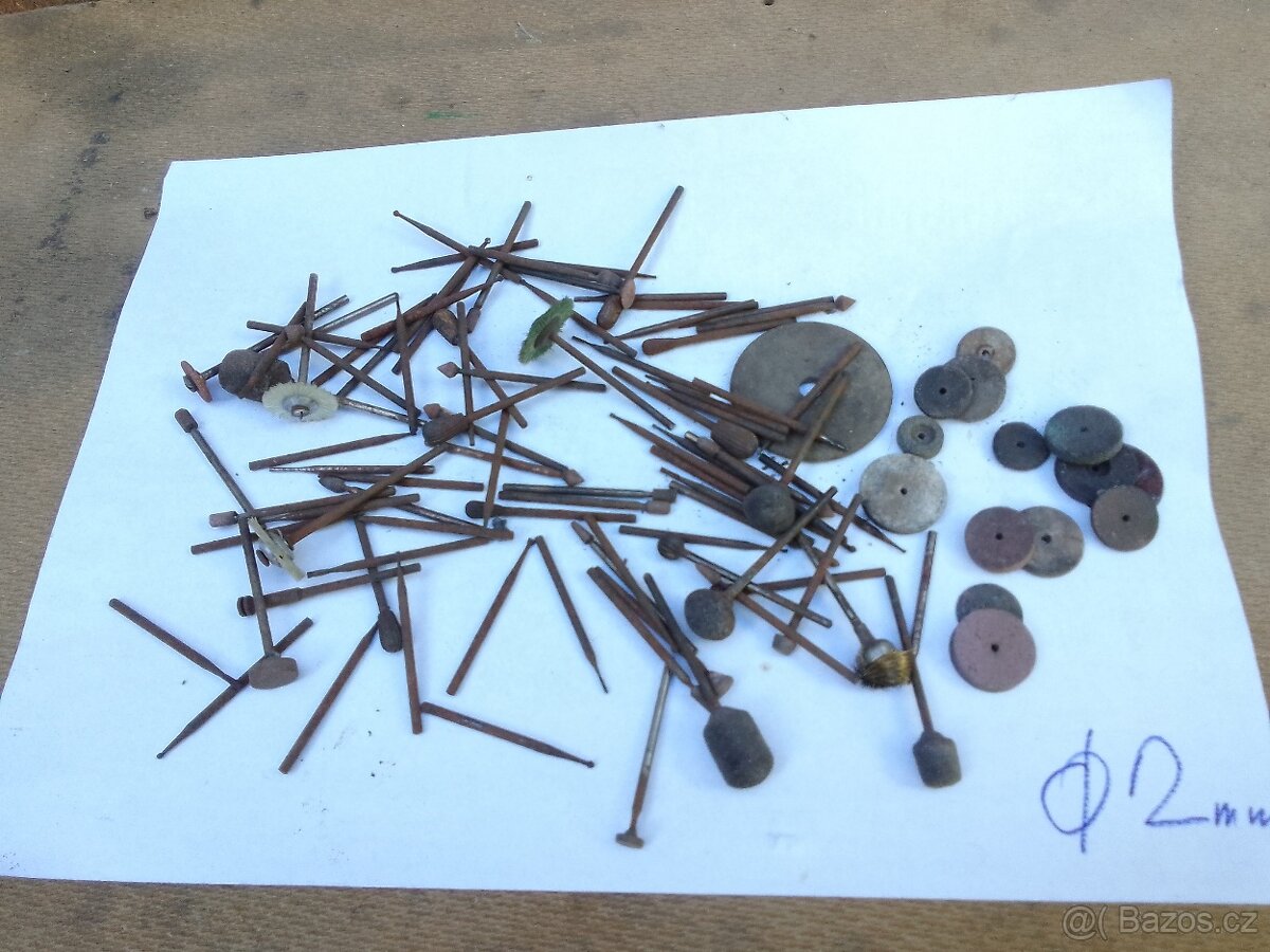 Sklenice, etikety, dózy, krabičky a jiné. - 4