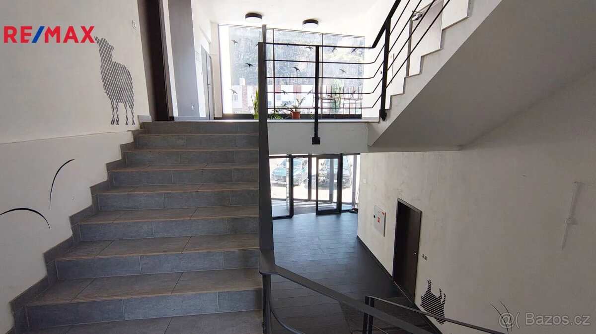 Pronájem kancelářských prostor 228,93m² - Děčín - 4