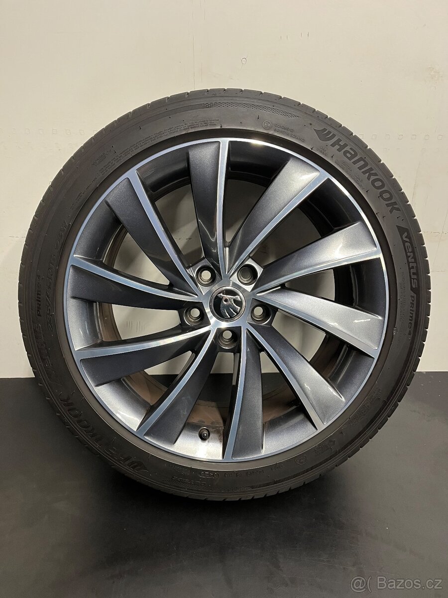 Škoda Superb R18 Originál letní sada - 4