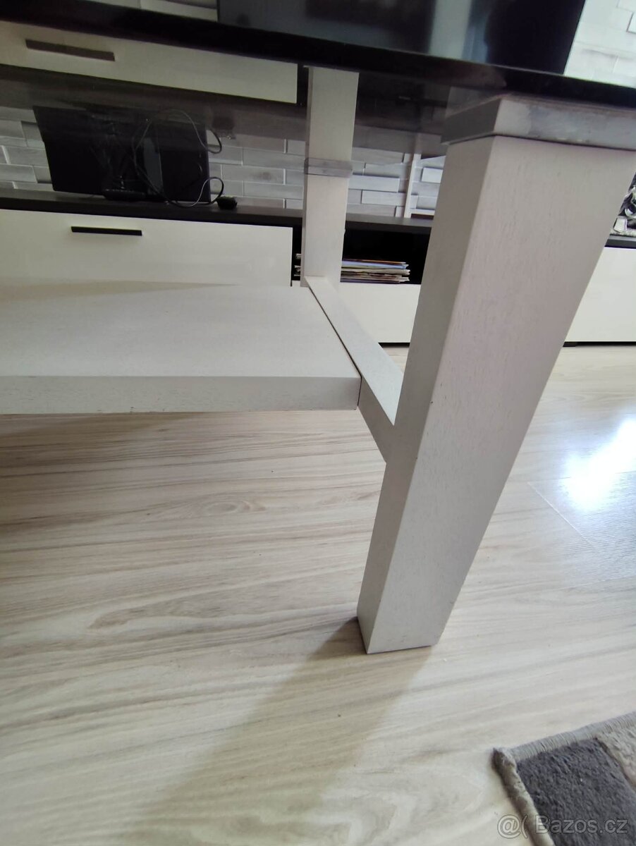 Konferenční stolek - 4