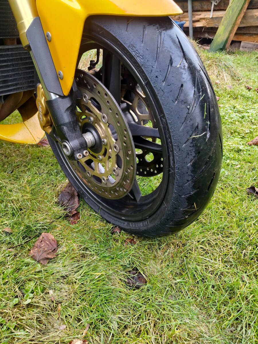 Triumph speed triple 1050 - 4