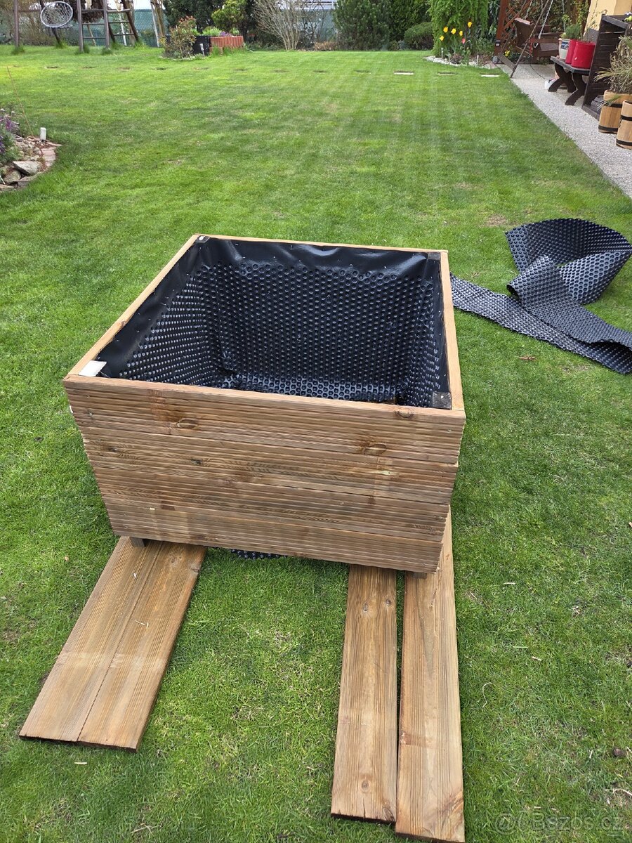 Vyvýšený záhon - 4