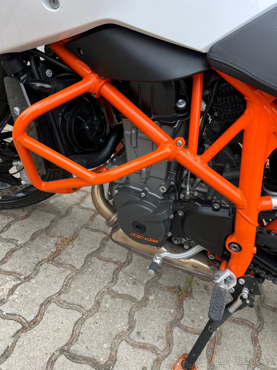 KTM Duke 690 - 4