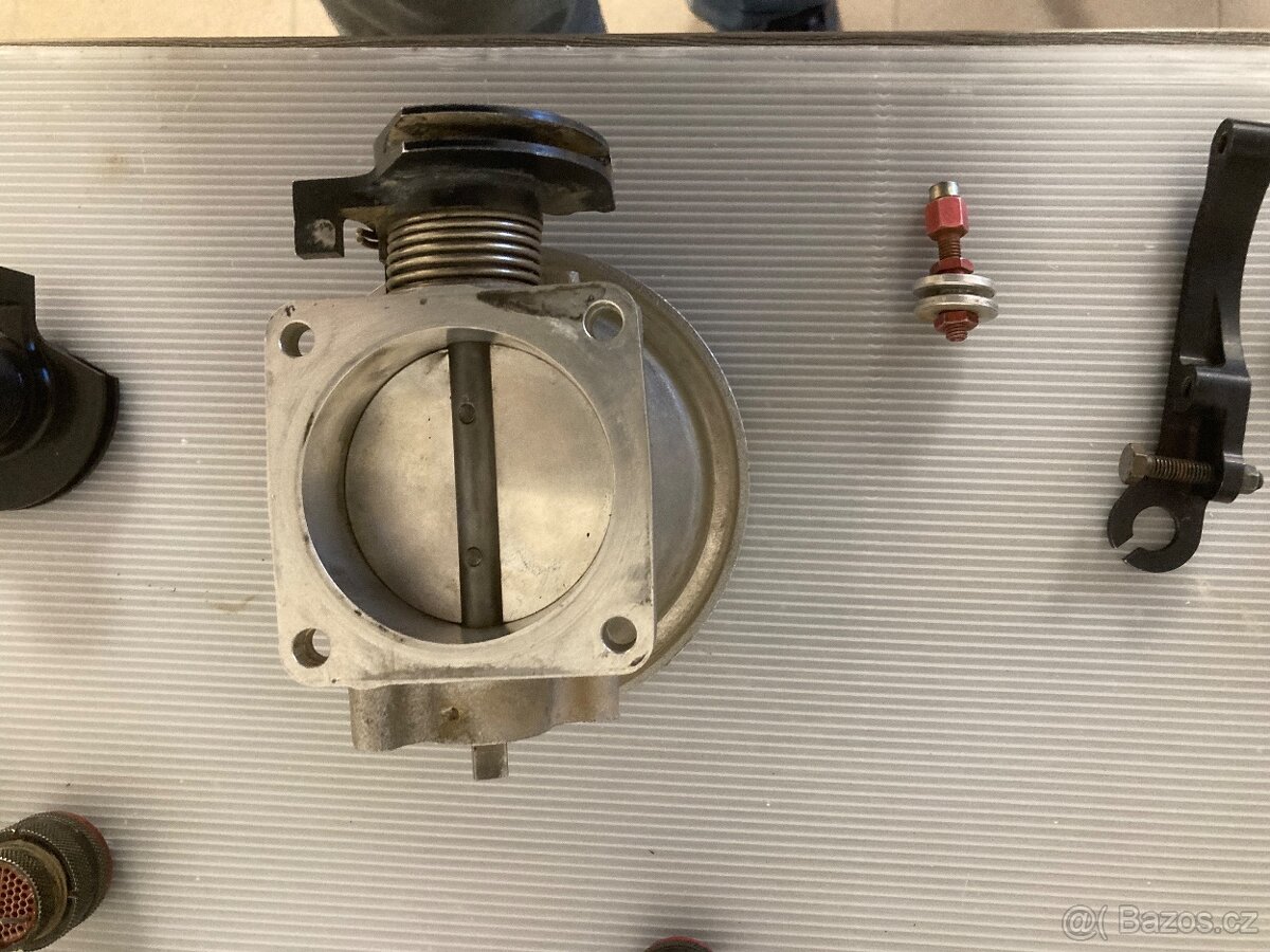 Škoda Fabia S2000 díly motoru - 4