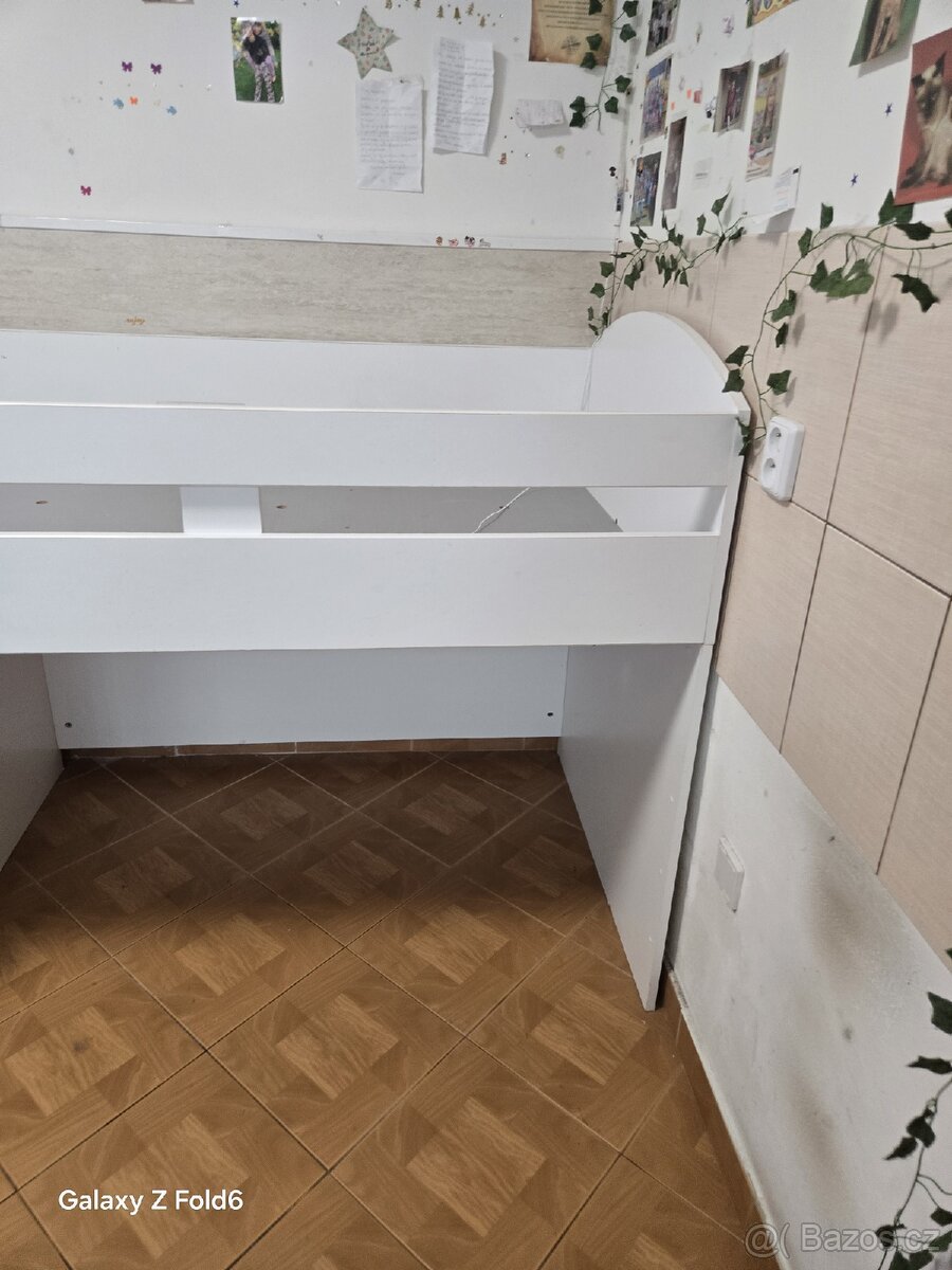 Postel vyvýšená zachovalá super cena. - 4