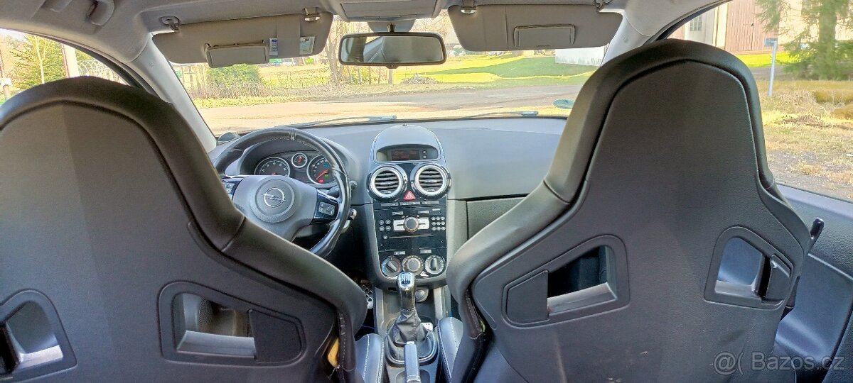 Opel Corsa OPC - 4