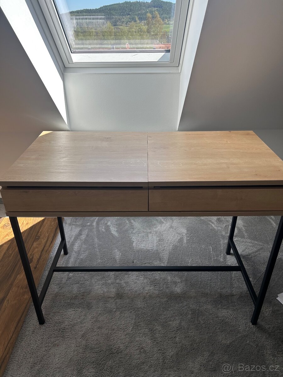 Kosmetický stolek - 4