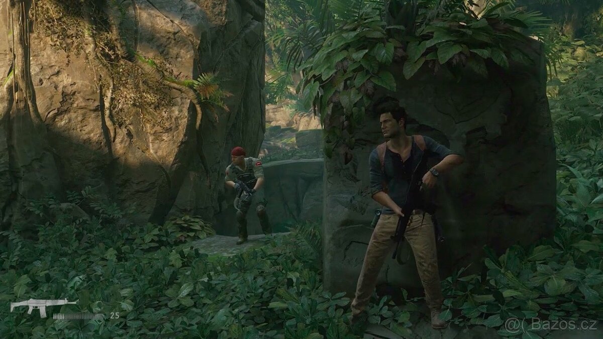 PlayStation 4 Slim 1TB + UNCHARTED 4 - 4