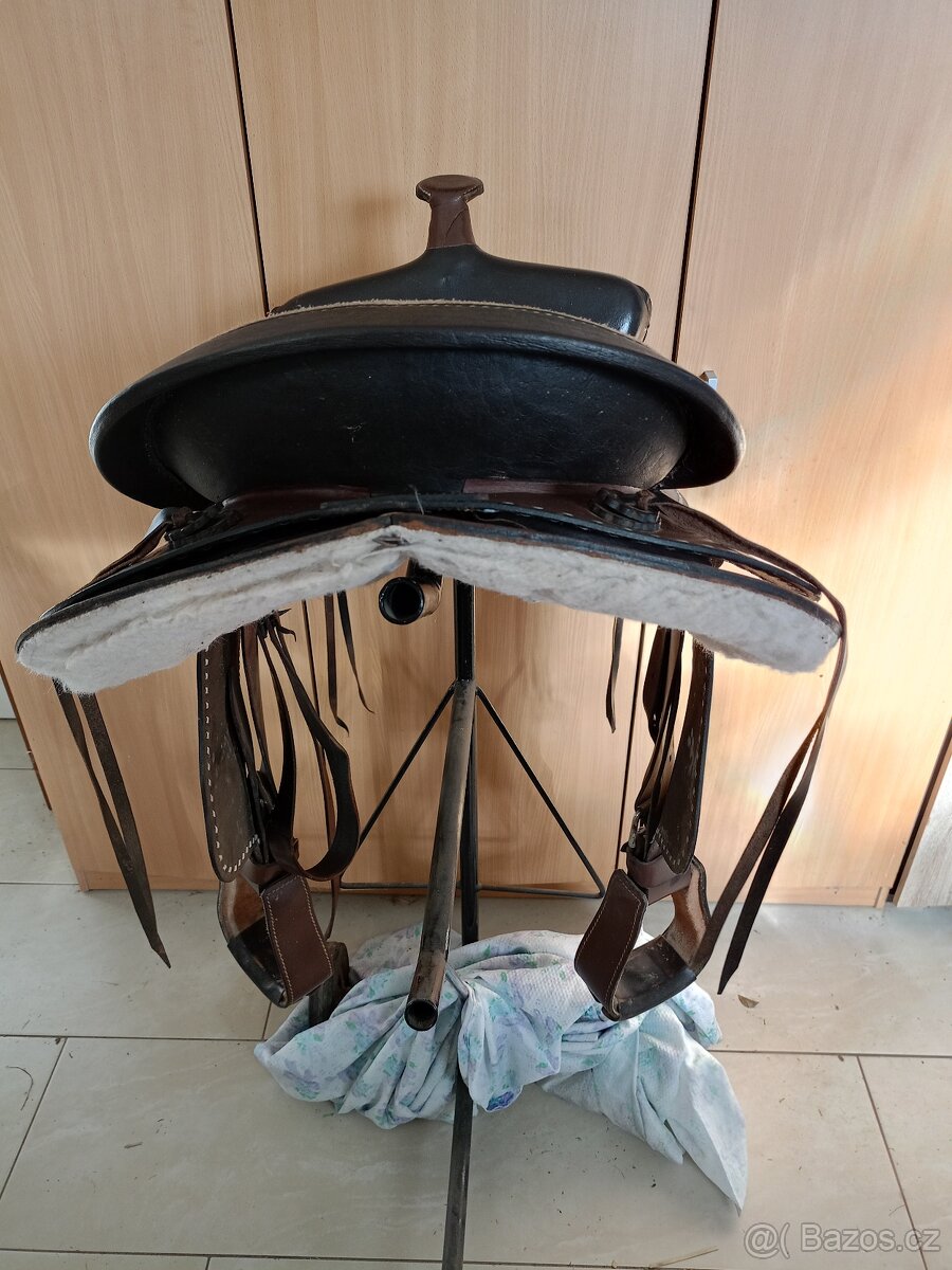 Prodám westernové sedlo 15 - 4