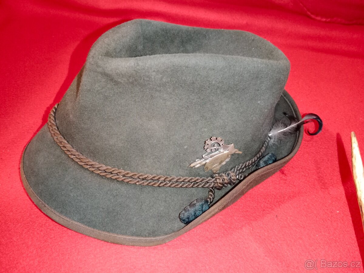 Myslivecké paroží + klobouk - 4