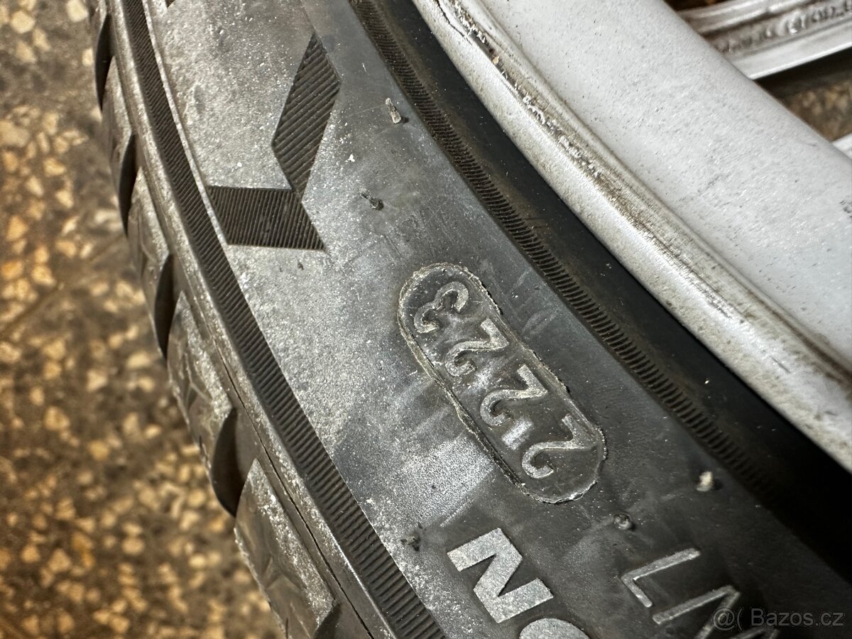 Alu kola 5x114.3 r18 s pneu (zr75) - 4