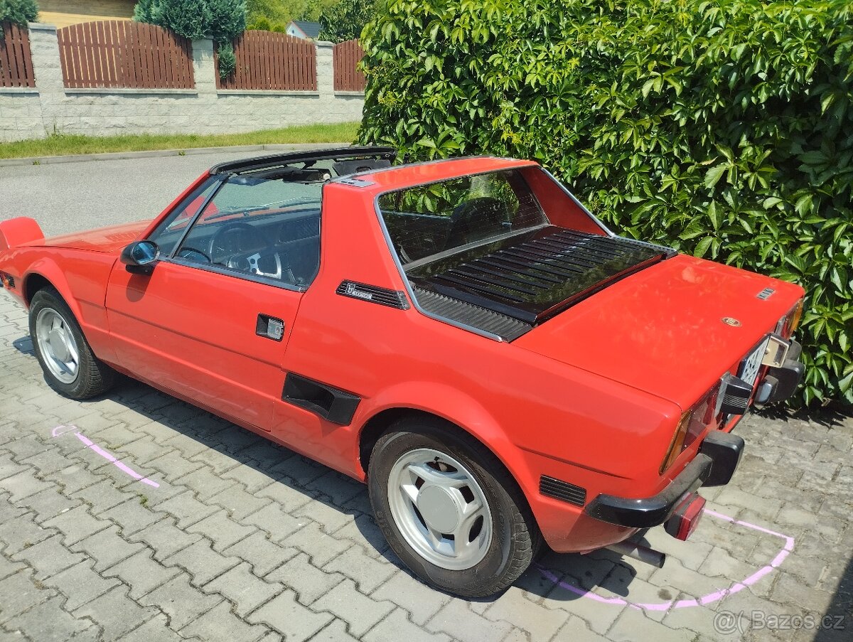 FIAT X1/9 - 4