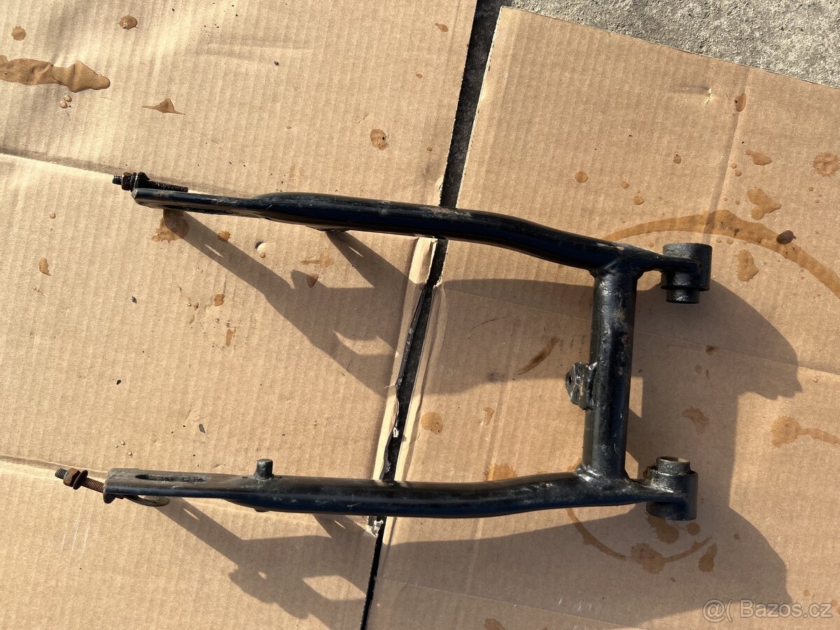 kyvná vidlice simson skutr - 4