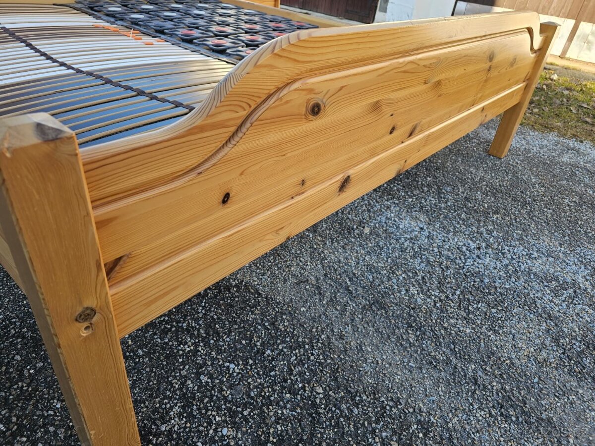 Masivní postel - borovice 180x200 cm - 4