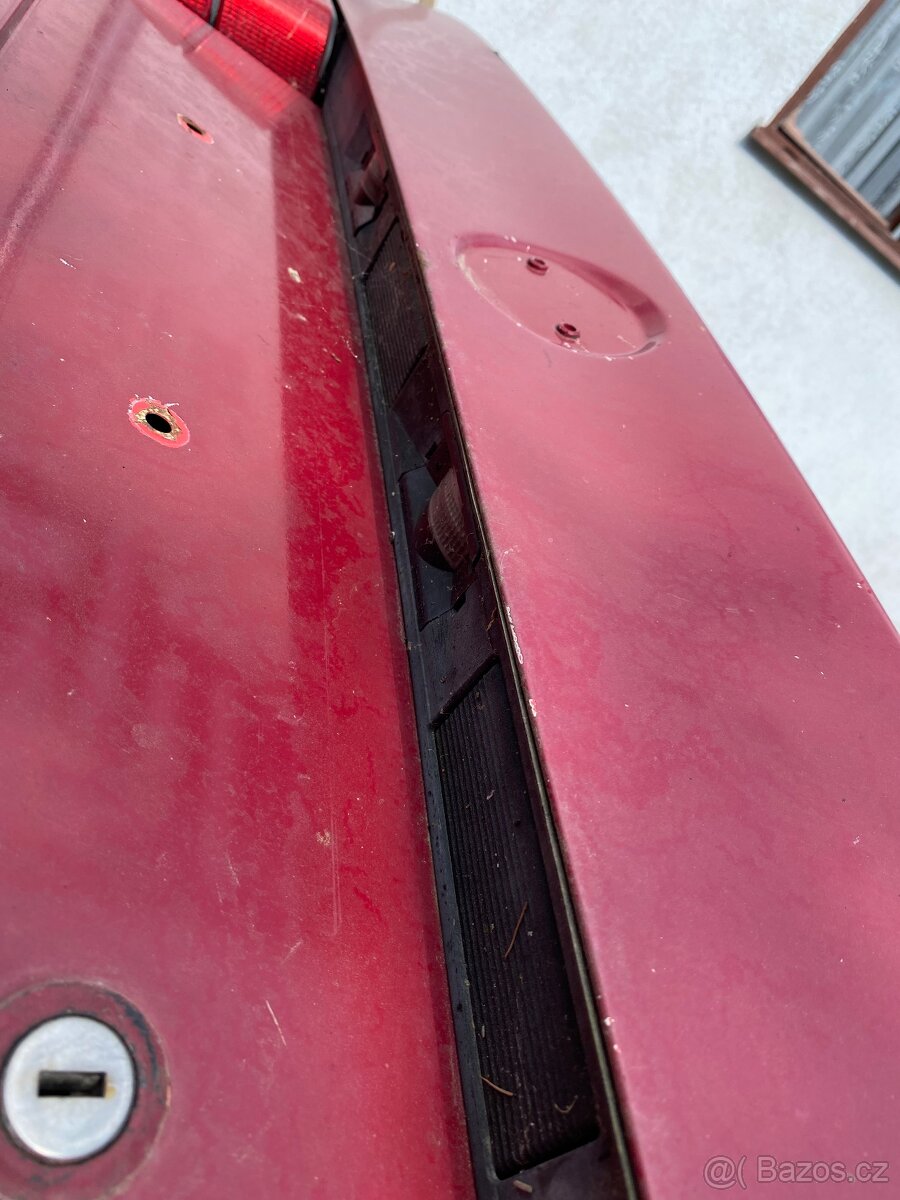 BMW e34 touring kufr - 4