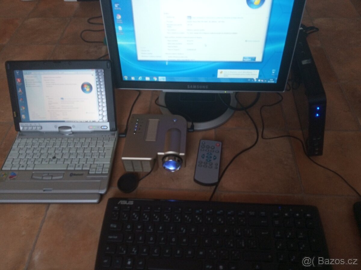 Prodám 2x dotykový mini PC tablet v jednom+led mini dataproj - 4